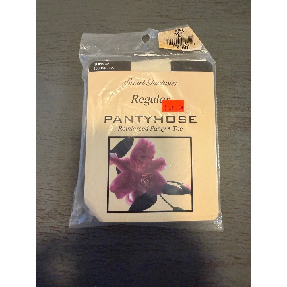 Secret Fantasies Regular Pantyhose Ivory Reinforced Panty Toe Size Regular NIP